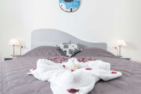 A fabulous studio to choose for your vacation in Santorini. <br />A small condo   Junior Studio with Spa Bath By Ladas Pyrgos Room in serviced apartment vacation rental 38538459