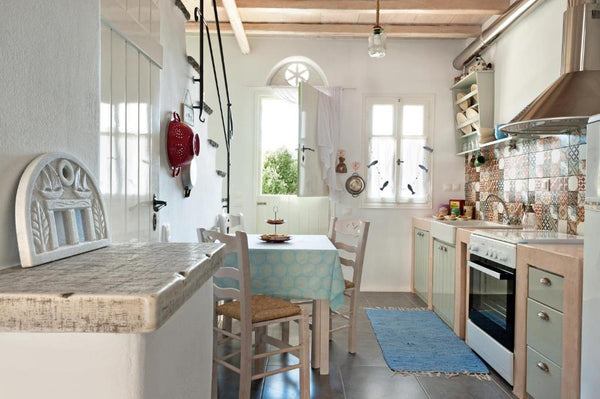 Centrally located the three high quality houses at Skaris Homes in the little vi Nea Palatia, Greece Ammos - Split level apt in Pyrgos Town Cycladic home vacation rental 39770015