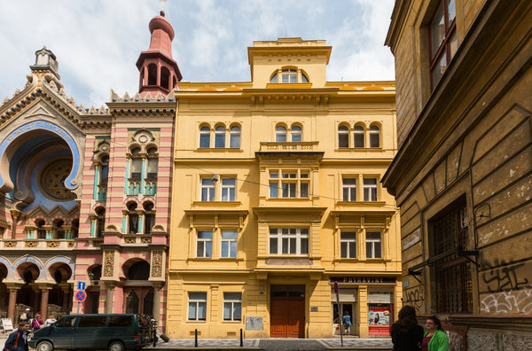 Homey and accessible apartment on ground floor next to the beautiful Jubilee Syn Prague, Czechia Beautiful central apartment at Jubilee synagogue Entire rental unit vacation rental 44548818