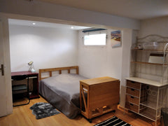 Idéal  pour semaine de travail dans ce logement calme et proche des commerces du Talence, France Studio cuisine près de Forum, entrée indépendante Entire guest suite vacation rental 54193932