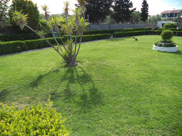 The house is furnished in a modern style, has air-conditioned bedrooms with WIFI  Family friendly 3-bedroom House, relaxing location Entire villa vacation rental 19046486