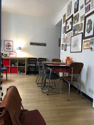 Un appt chaleureux et accueillant dans un vieil immeuble bordelais. Dans le cent Bordeaux, France Appartement très bien situé au cœur de Bordeaux Entire rental unit vacation rental 43740482
