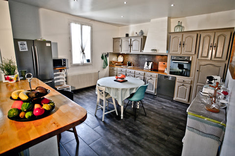 Maison de plein pieds de 130m2 avec jardin et piscine.<br />Située en plein cent  Maison familiale avec piscine Entire home vacation rental 45065367