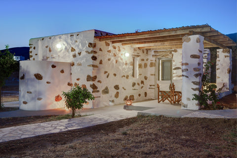 <b>License number</b><br />00000498819 Berlin, Germany ELEONAS PAROS VILLAS, RAKIDION for 2 Entire home vacation rental 26789397