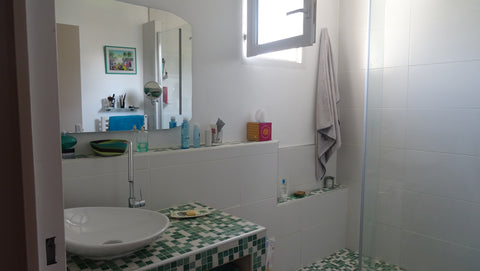 Chambre lumineuse literie neuve en 140 , proche tram <br />Bordeaux et facs très Talence, France Au calme en plein cœur de Talence Private room in home vacation rental 5843656