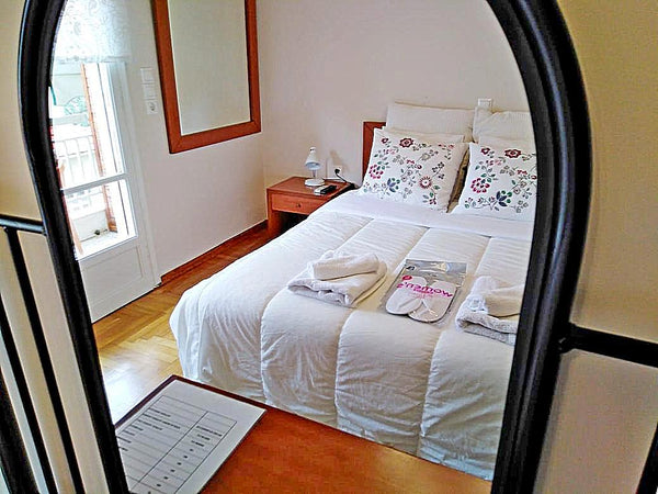 The V&A ATHENS APARTMENT is a minimal,modern 56 square meters apartment, ideal f Zografou, Greece V & A ATHENS APARTMENT Entire rental unit vacation rental 23106300
