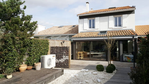 Grande maison avec 1 étage, 3 chambres (chambre 1 : 1 lit en 160, chambre 2 : 1  Bordeaux, France Grande maison très lumineuse, calme, proche centre Entire home vacation rental 33008630