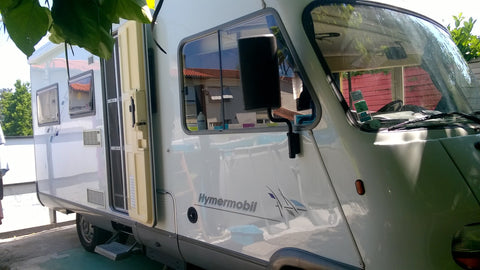 camp-site because in garden with swimming pool<br />with 1 bed two places in bot Villenave-d'Ornon, France camp-site because with swimming poo Camper/RV vacation rental 7255464