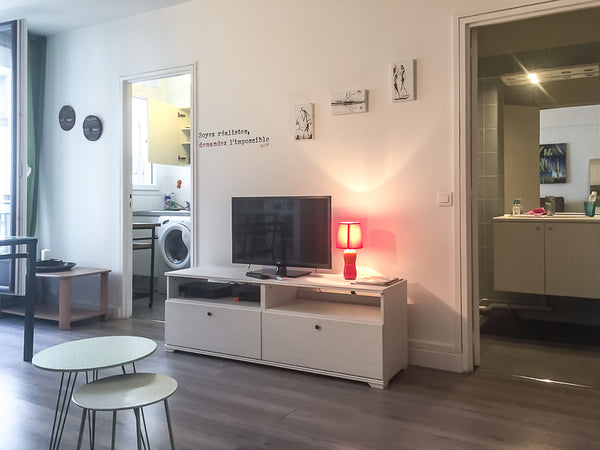 Perfect location for this lovely 1 bedroom apartment with 42sqm situated on 5th  Paris, France Achille Martinet 1 BR apartment with balcony Entire rental unit vacation rental 25098401