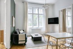 Show up and start living from day one in Vienna with this pretty two-bedroom Blu Vienna, Austria Alsergrund 2BR, nr Himmelpfortstiege, AKH, U4, U6 Entire rental unit vacation rental 51484393
