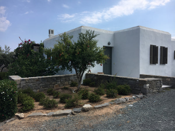 The 2-floor Villa of 125 square metres (1345 square feet) is within the luxuriou Glyfada, Greece Villa M&M Mediterra in Paros Island Cycladic home vacation rental 12080937