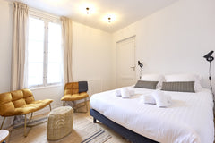 Charming studio located in the city center of Bordeaux, bright, comfortable and  Bordeaux, France ☆ The Yellow Nest☆ Bordeaux Center, Fully Equipped Entire rental unit vacation rental 51794739