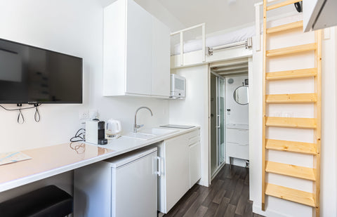 Fully-renovated, it's the perfect little bubble for 2. Only a few minutes from t Paris, France GuestReady - Cosy studio @ Paul Doumer Entire rental unit vacation rental 43322401