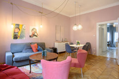 Newly renovated, charmingly styled 3 bedroom apartment with lots of bright dayli Vienna, Austria Charming Belvedere Area "Rose Flat" Entire rental unit vacation rental 23333753