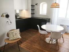 Appartement 30m² (T2) dans immeuble classé en plein centre historique au 3ème ét Talence, France Appartement en centre-ville Entire rental unit vacation rental 26403674