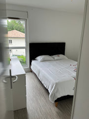 Appartement de 70 m²  totalement équipée sur Cauderan. Place de parking privativ Reims, France T3 tout confort avec balcon Entire condo vacation rental 675099856045607387