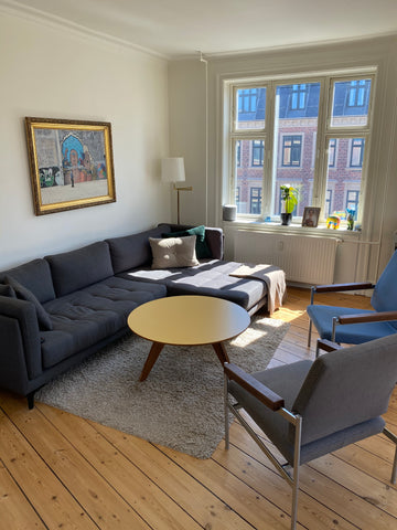 2 dejlige lyse stuer, 1 børneværelse med 1 alm.  seng (90x200 cm) og play statio Copenhagen, Denmark Skøn lejlighed- 7 min i tog til Hovedbanegården Entire rental unit vacation rental 21225704