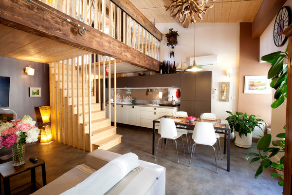 COVID-19 PRECAUTIONS<br />To protect the safety of our Airbnb travelers, we take Bordeaux, France Heart of Bordeaux, Air-C, Terrace Entire rental unit vacation rental 27017088