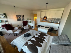 Denne særlige bolig ligger tæt på alt, hvilket gør det nemt at planlægge dit bes  Bedste placering på Frederiksberg. Entire condo vacation rental 611257436954930257