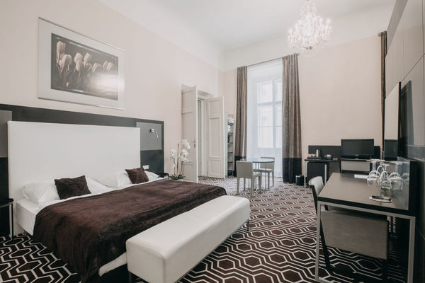 This stylish place is close to must-see destinations.  Large double room in the city centre Room in hotel vacation rental 572806105822101372