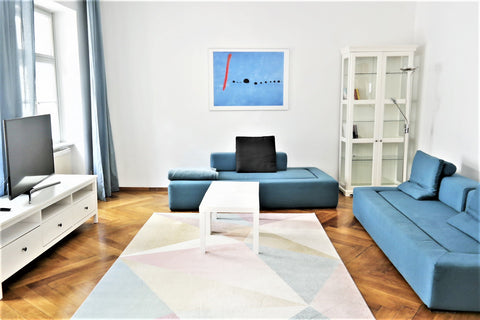 160 m²  (5 rooms) 3 separately accessible bedrooms,  1 store room & a large livi Vienna, Austria Heart of Center - 1754 Vintage 160m² Apartment2 Entire rental unit vacation rental 24003487