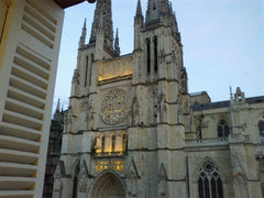 Vous êtes au centre historique de Bordeaux. Vue imprenable sur la place Pey Berl Talence, France Studio place Pey Berland Entire rental unit vacation rental 7617313