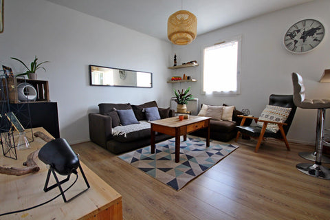 Un appartement situé aux portes de Bordeaux avec une chambre, une salle de bain, Libourne, France Appartement aux portes de Bordeaux Entire rental unit vacation rental 51137315