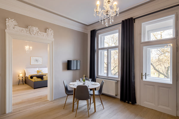 Welcome in my apartment in tranquil part of booming Karlín district, just 5 minu Prague, Czechia Royal park view apartment with balcony, elevator Entire serviced apartment vacation rental 637637180211967045