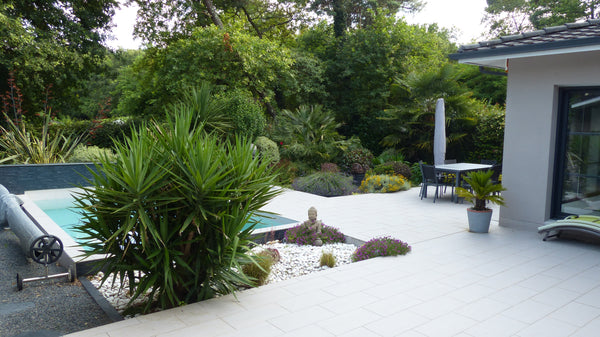 Spacieuse villa contemporaine, 200 m2 lumineuse et de plain-pied au sein d' un b Mérignac, France Villa d’archi.  piscine privée en écrin de verdure Entire home vacation rental 50134189