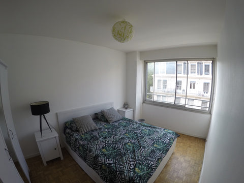 Spacious 60m² flat ideally located in Lyon 3rd Suburb. It is situated 15 minutes Lyon, France cosy appartement near center Entire rental unit vacation rental 20305619