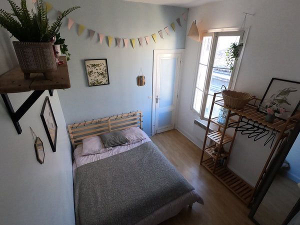 Chambre chez l'habitant ( Guest House ) rénovée dans un appartement lumineux  au Bordeaux, France Chambre chez l'habitant  au centre de Bordeaux Private room in rental unit vacation rental 35528525