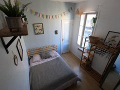 Chambre chez l'habitant ( Guest House ) rénovée dans un appartement lumineux  au Bordeaux, France Chambre chez l'habitant  au centre de Bordeaux Private room in rental unit vacation rental 35528525