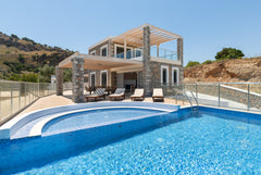 Lindos Summer Memories Villas<br /><br />Located in the middle of the eastern co Rhodes, Greece Two stone built villas for 8 pax with private pool Entire villa vacation rental 36695010