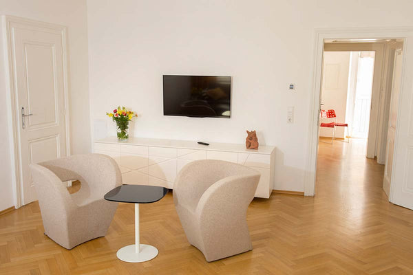 Nice Apartment in central location <br />3 bedrooms<br />2 bathrooms<br />balcon  Central Apartment with balcony Entire rental unit vacation rental 18784959