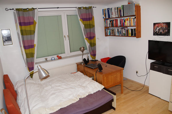 double bedroom (2pers), 1 couch (2pers)<br />kitchen (dishes provided)<br />60sq Vienna, Austria 2-4p, 15min Stadthalle+parking lot Entire rental unit vacation rental 5542616