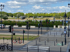 Coup de cœur familial pour ce superbe appartement de 48m2 rénové à neuf. <br />A  Apt@a2pas2tout Entire rental unit vacation rental 53143059