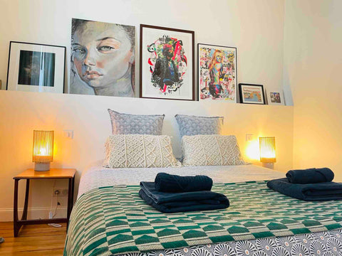 À quelques pas de la gare Saint-Jean de Bordeaux, dans une rue calme, découvrez  Bordeaux, France L’Atypique à 2min de la Gare - Coup de cœur 🧡🐅 Entire rental unit vacation rental 50871790