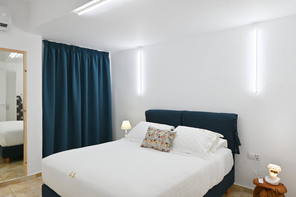 Stay in this unique place, 100 m from the city beach<br /><br /><b>The space</b> Rethimnon, Greece LuckySuites Entire serviced apartment vacation rental 701103808644874579