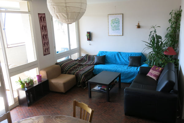 Bonjour à tous,<br />Je pars en voyage tout le mois d’Aout et propose ma chambre Lyon, France Coloque proche Part Dieu et Guichard Private room in rental unit vacation rental 19549557