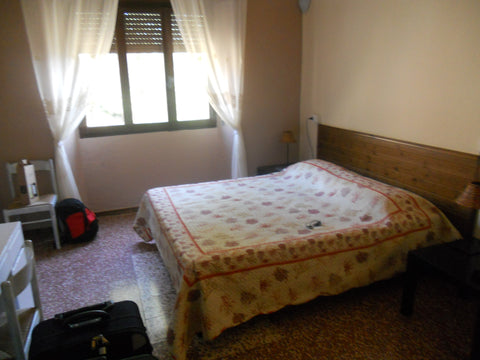 Chambre simple et pratique, située dans la maison. Léognan, France Chambre dans maison Private room in home vacation rental 6946120