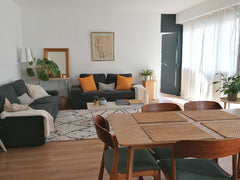 Venez profiter de notre appartement de 100m² à 10min à pied du centre de Bordeau Bordeaux, France Appartement familiale quartier calme près centre Entire condo vacation rental 49741782