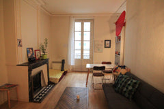 Chambre dans grand appartement, idéalement situé au cœur du centre ville de Bord Reims, France Chambre privée, cosy et spacieuse à Saint Paul Private room in rental unit vacation rental 33758105