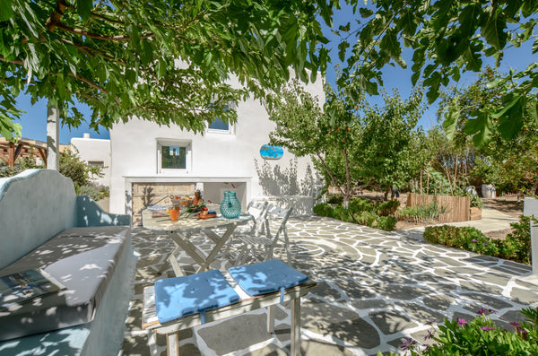 Building in traditional aegean style. Situated in a quiet area, but very close t Agios Arsenios, Greece Saint Nicolas, 100 mtrs from Ag. Anna/Plaka Beach Cycladic home vacation rental 12929639