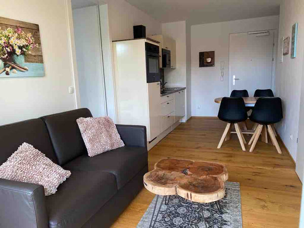 Genieße das einfache Leben in dieser ruhigen und zentral gelegenen Unterkunft.<b  Pyramide Balcony 2 Entire rental unit vacation rental 51031239