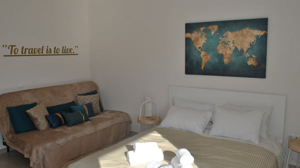 RELAX in this beautiful, 35 m2, top-floor studio apartment. Bright yet calm, the Athens, Greece Harmony Studio Entire rental unit vacation rental 54334067