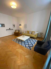 Von dieser zentral gelegenen Unterkunft aus seid ihr in Nullkommanichts an allen  N70Apt.9 Entire rental unit vacation rental 54235269