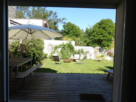 Belle échoppe bordelaise, avec jardin privatif, située non loin du centre ville  Bordeaux, France Belle échoppe bordelaise climatisée avec jardin Entire townhouse vacation rental 43954683