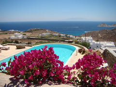 A traditional Cycladic style, modern design, 100 sq m house, built in two levels London, United Kingdom Mykonian House 4 Υour Dreams Cycladic home vacation rental 7797304