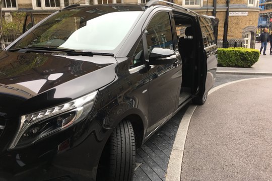 London Stansted Airport Private Transfers to/from London (Postcode N1 NW1 SE1)  Private Tours and Travel Guide Europe London CITY London Destination Tour