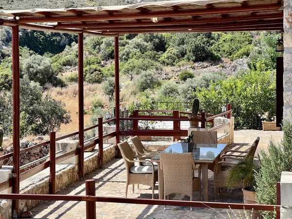 Our newly renovated Farm Style Cottage, is an ideal place for relaxation and con Chania, Greece Amazing valley view, traditional home 